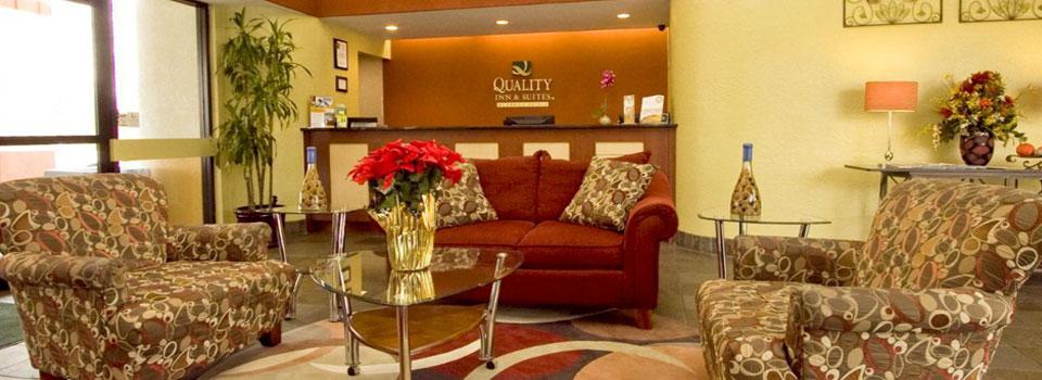 Quality Inn & Suites Kansas City I-435N Near Sports Complex Εξωτερικό φωτογραφία